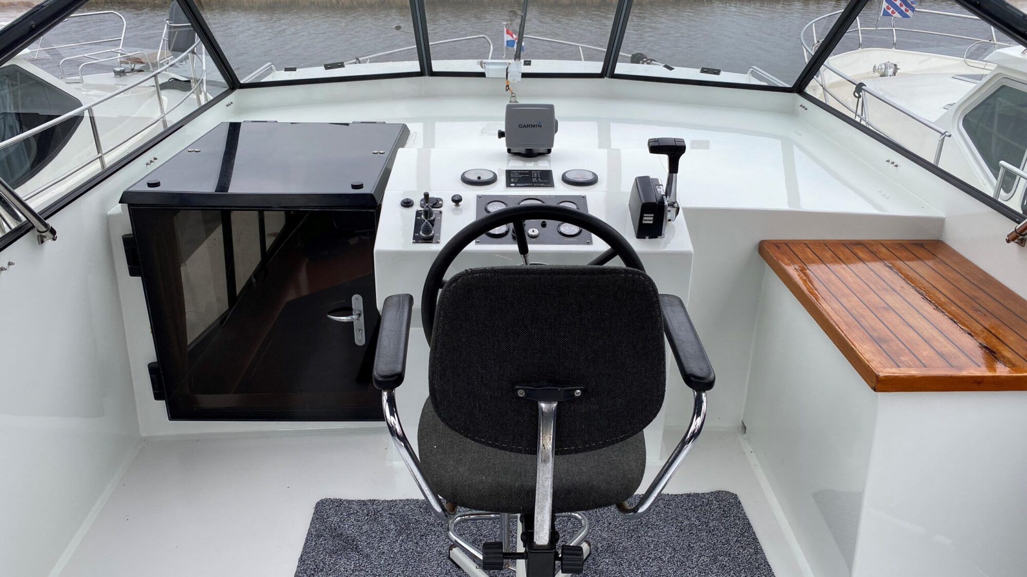 Vri-Jon Contessa 37 AK Cabrio