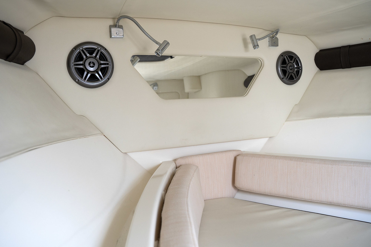 Sea Ray Sun Sport 250