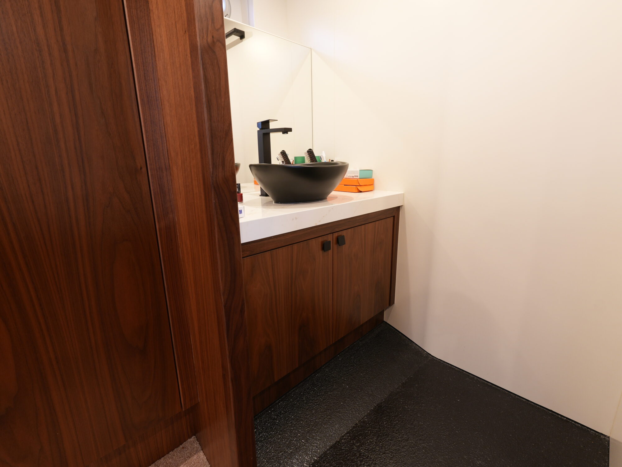 Van den Hoven Executive 15.00 MK II