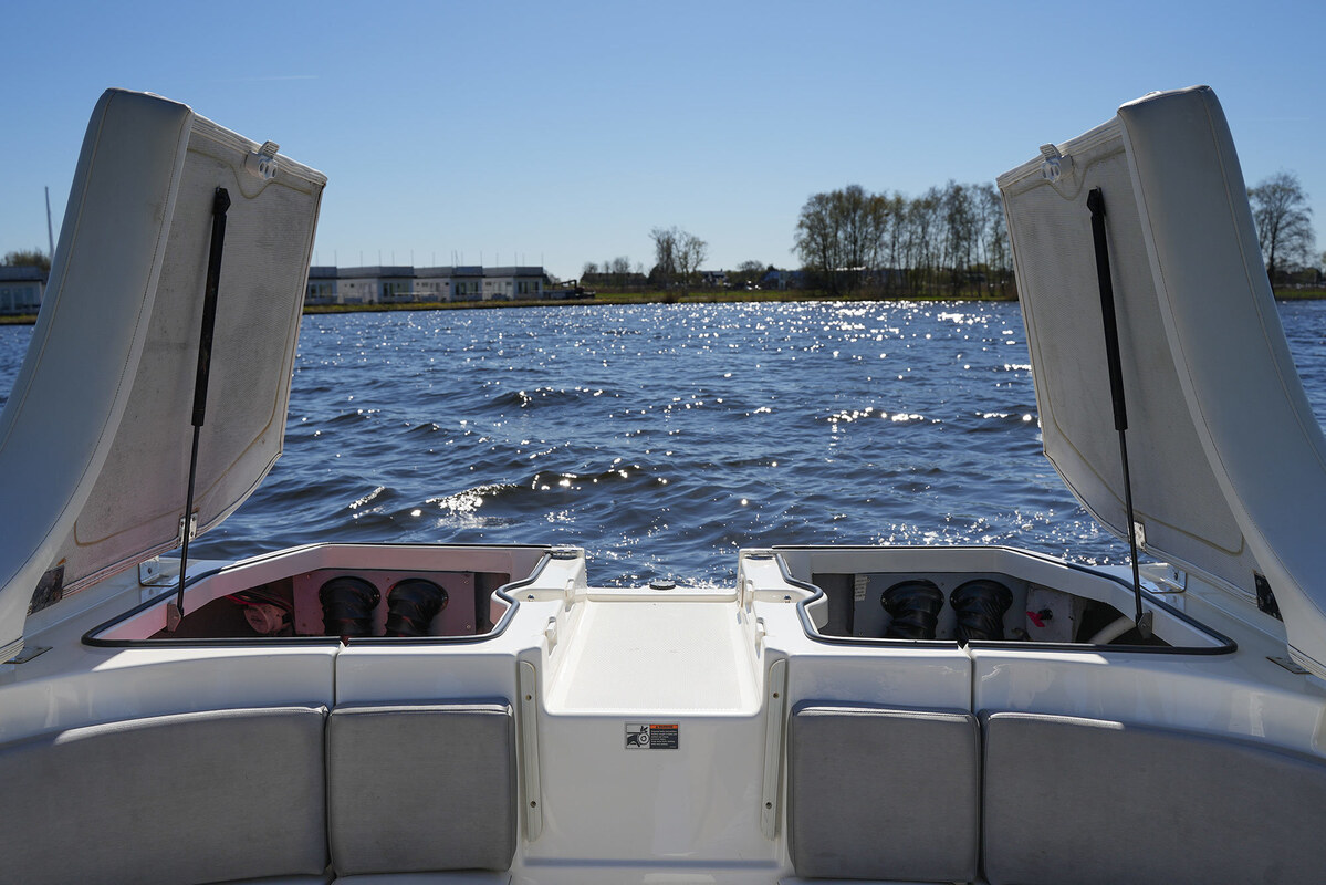 Bayliner 225