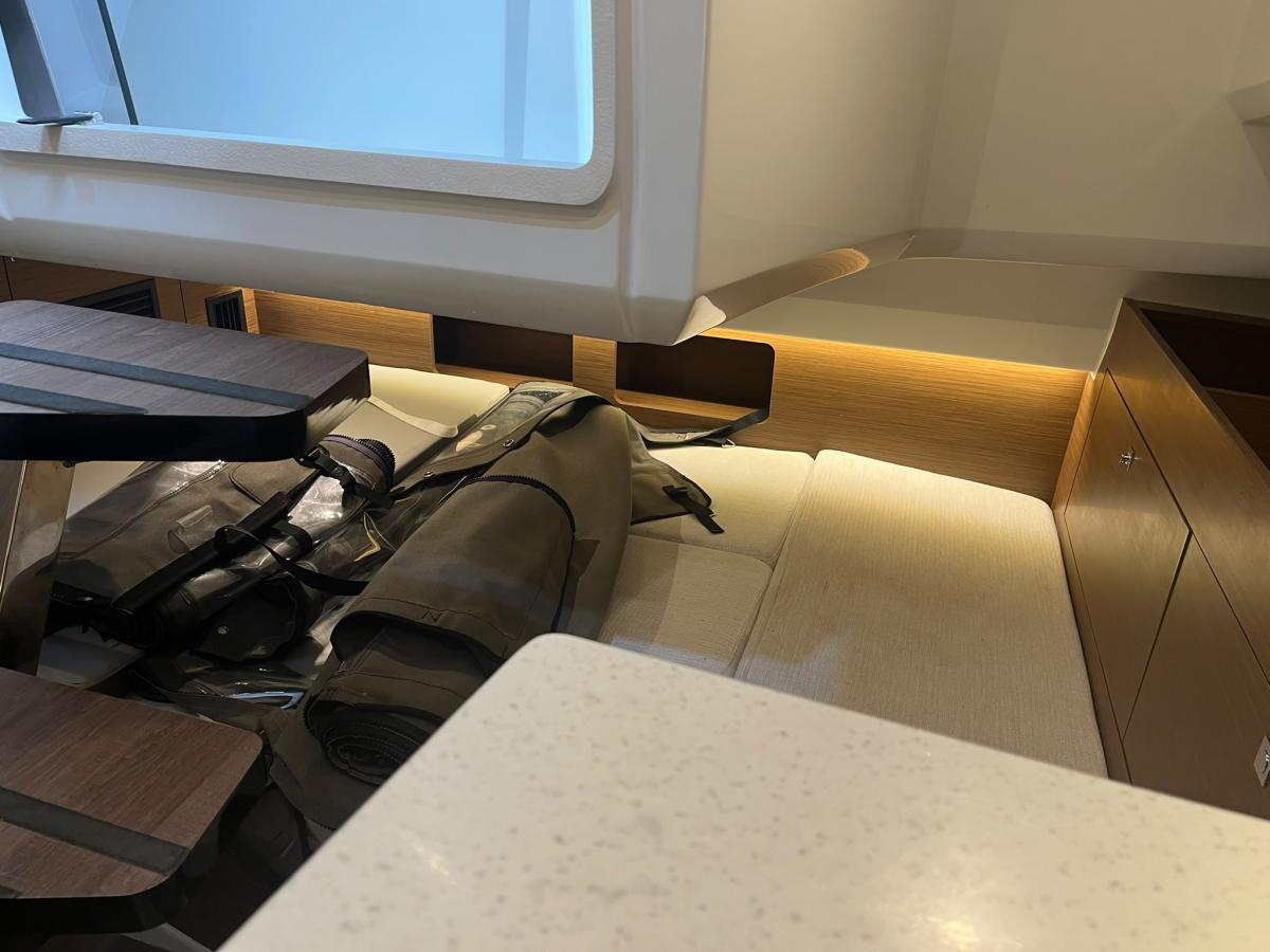 Jeanneau Cap Camarat 9.0 Walk Around with Hard-Top and airconditioning