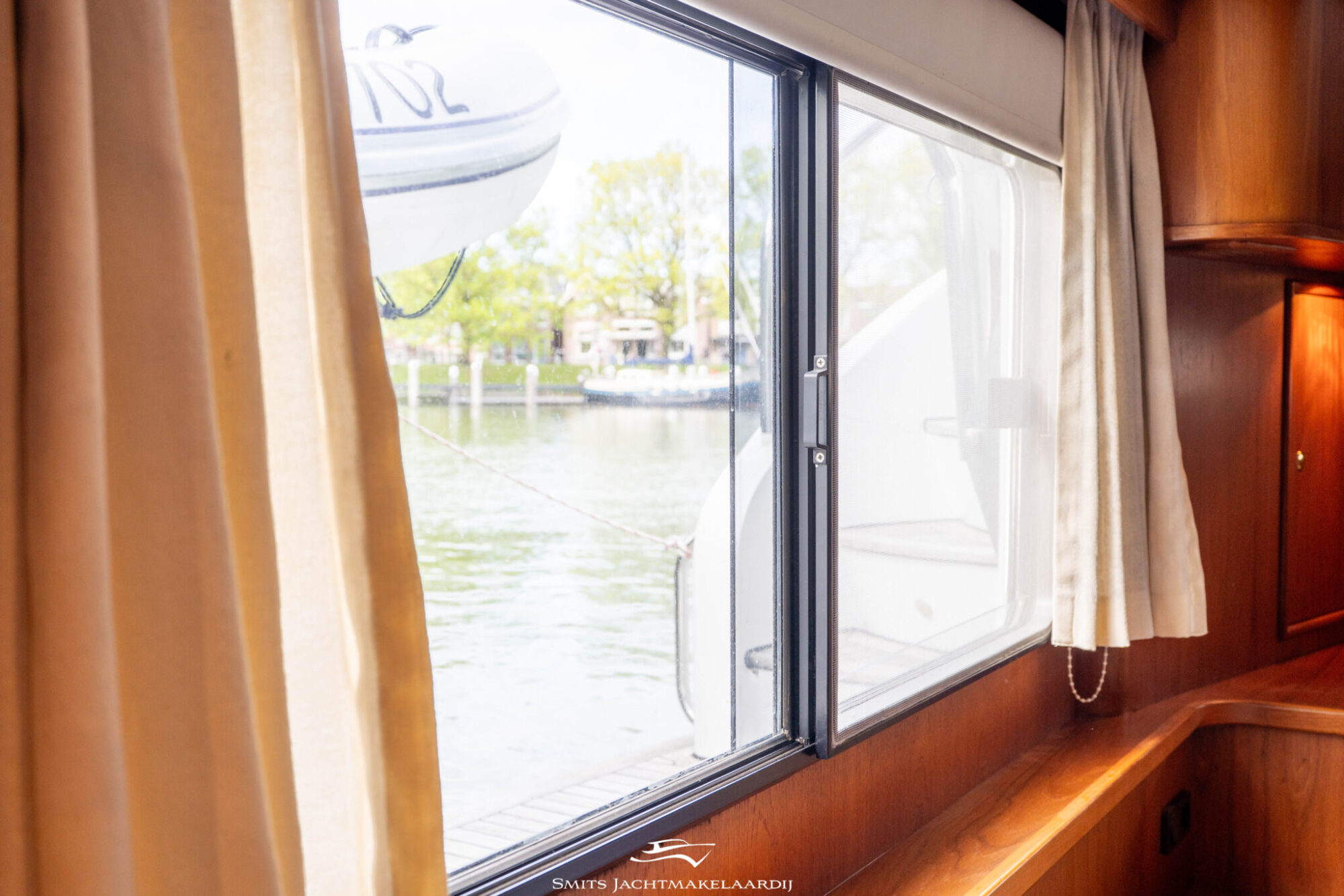 Van den Hoven Allure 155 Cabrio