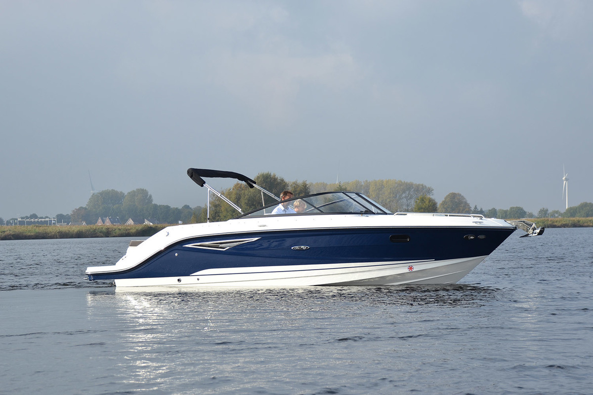 Sea Ray Sun Sport 250