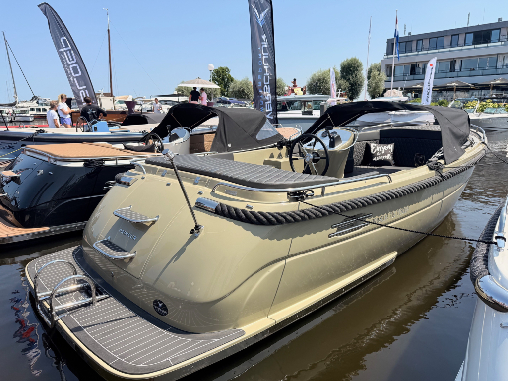 Primeur  715 tender incl. 100 Pk & PAASSHOW 3, 4 & 6 APRIL! 🥂