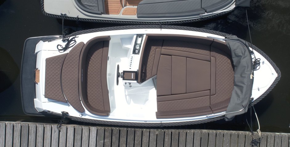 Corsiva 595 Tender DEMO hoofdfoto: 1