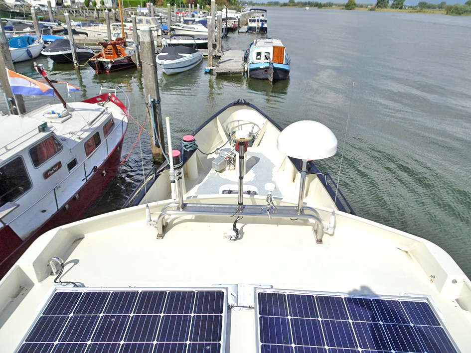 ex Patrouille vaartuig / Varend Woonschip 18.26 met UBC