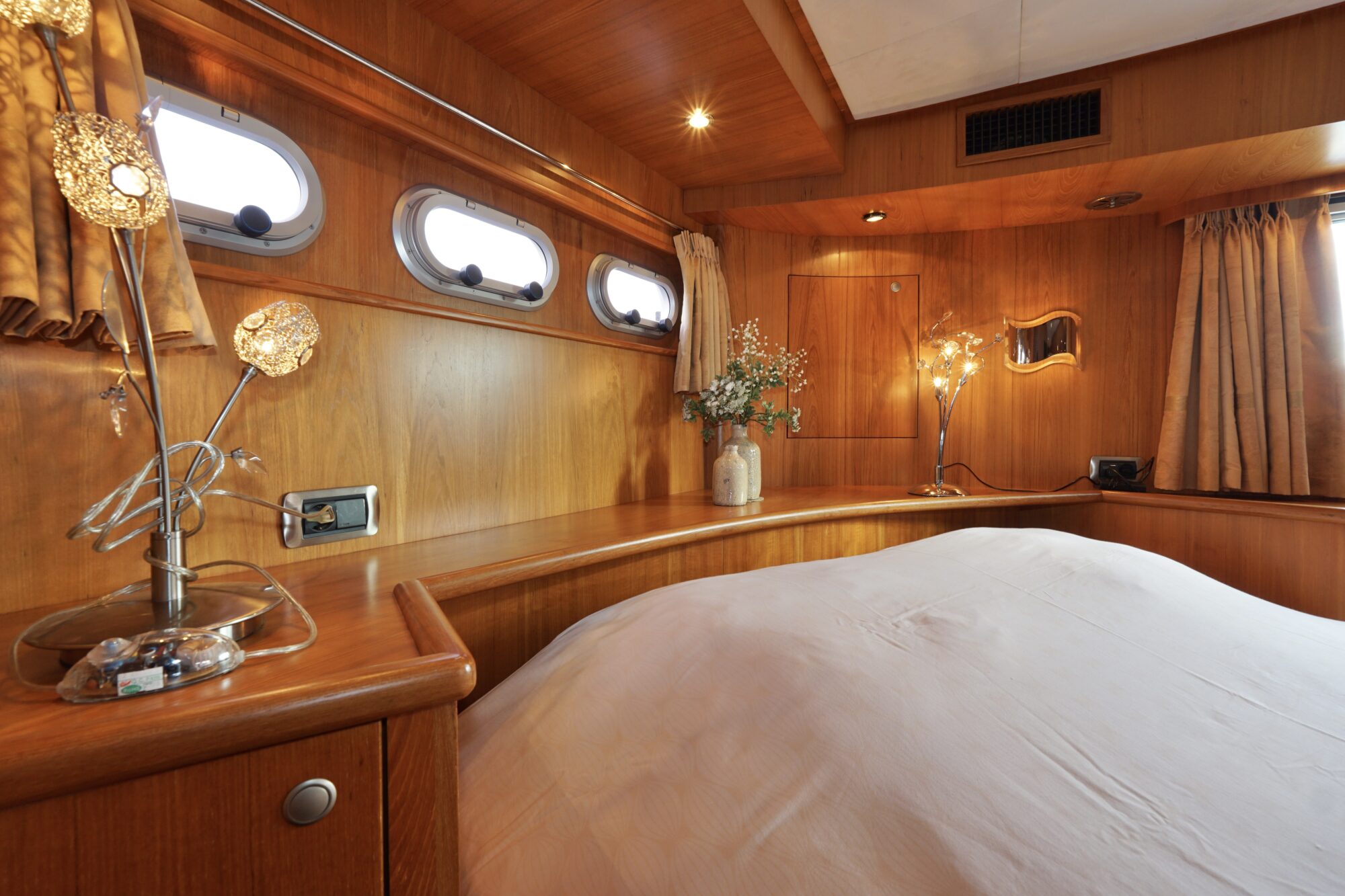 Van den Hoven Exclusive 18.00 VS