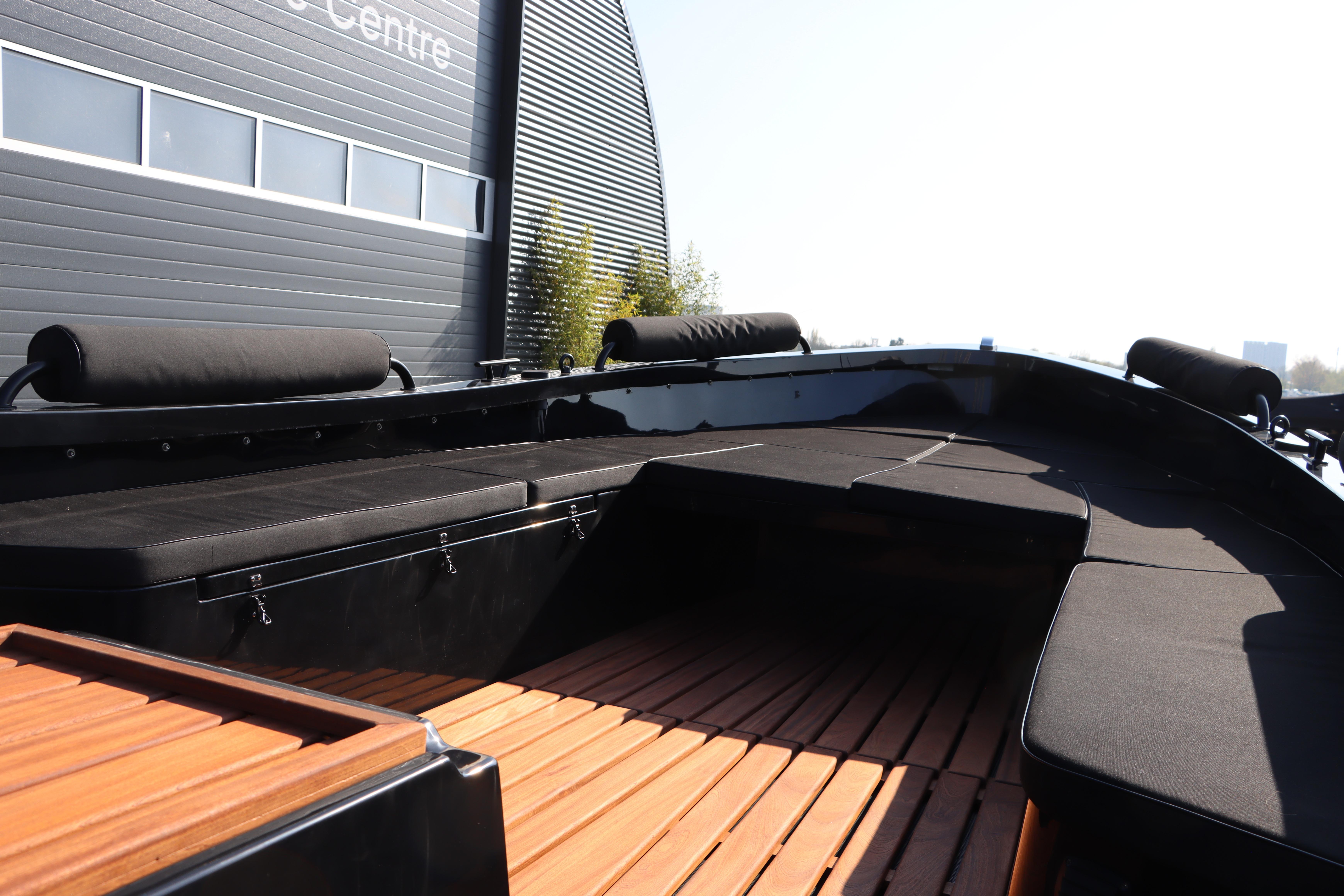 Stormer Lifeboat 75