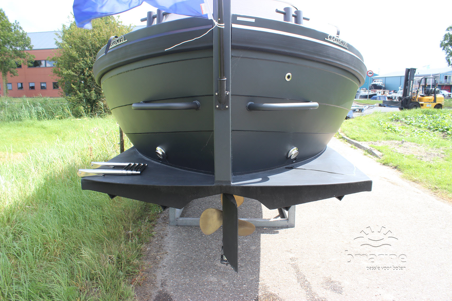 Blackfish Classic 750