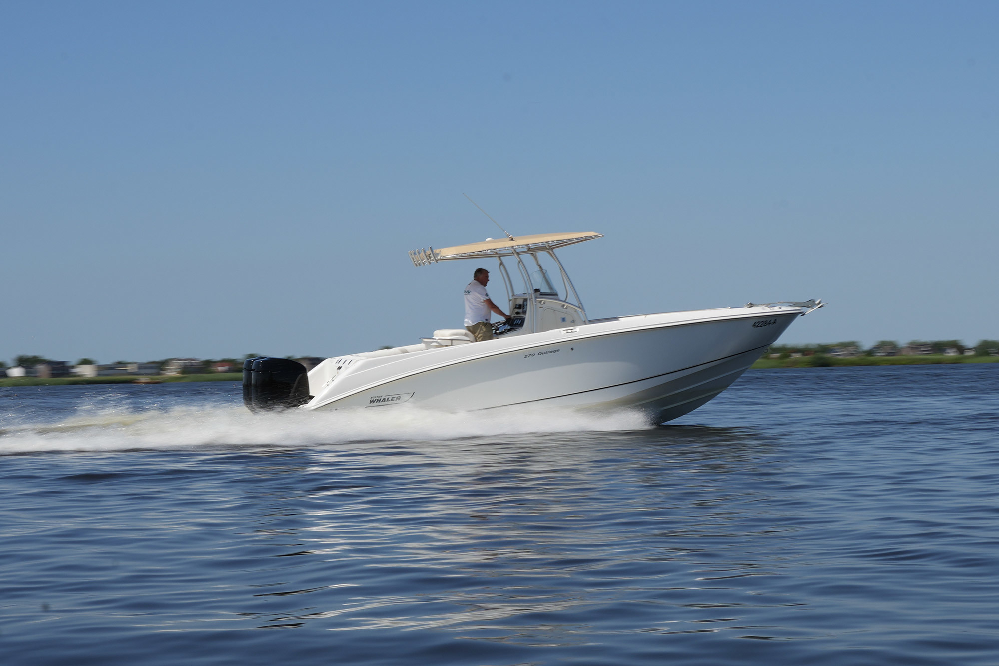 Boston Whaler 270 Outrage