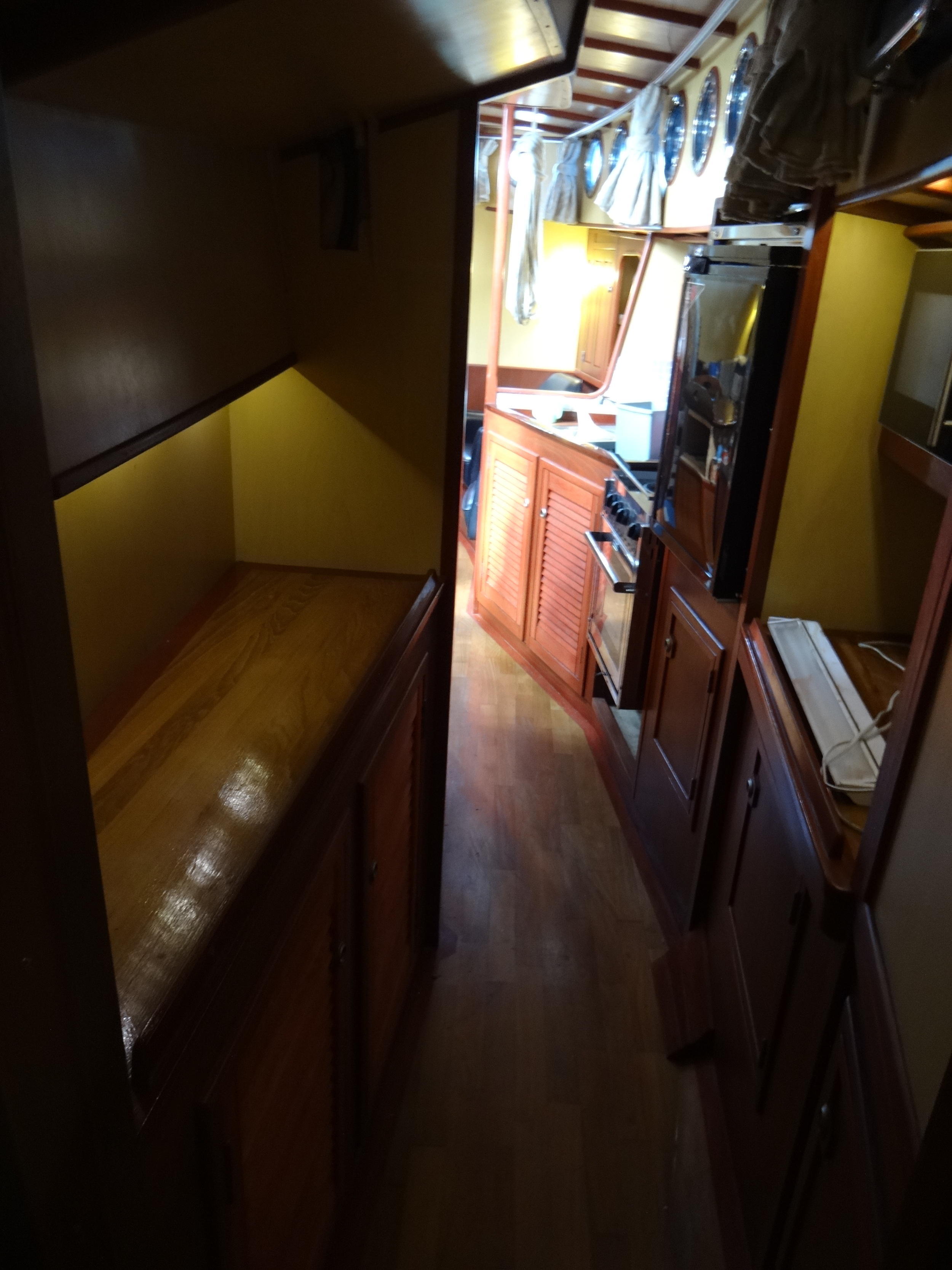 Dick Zaal 41 Centre Cockpit