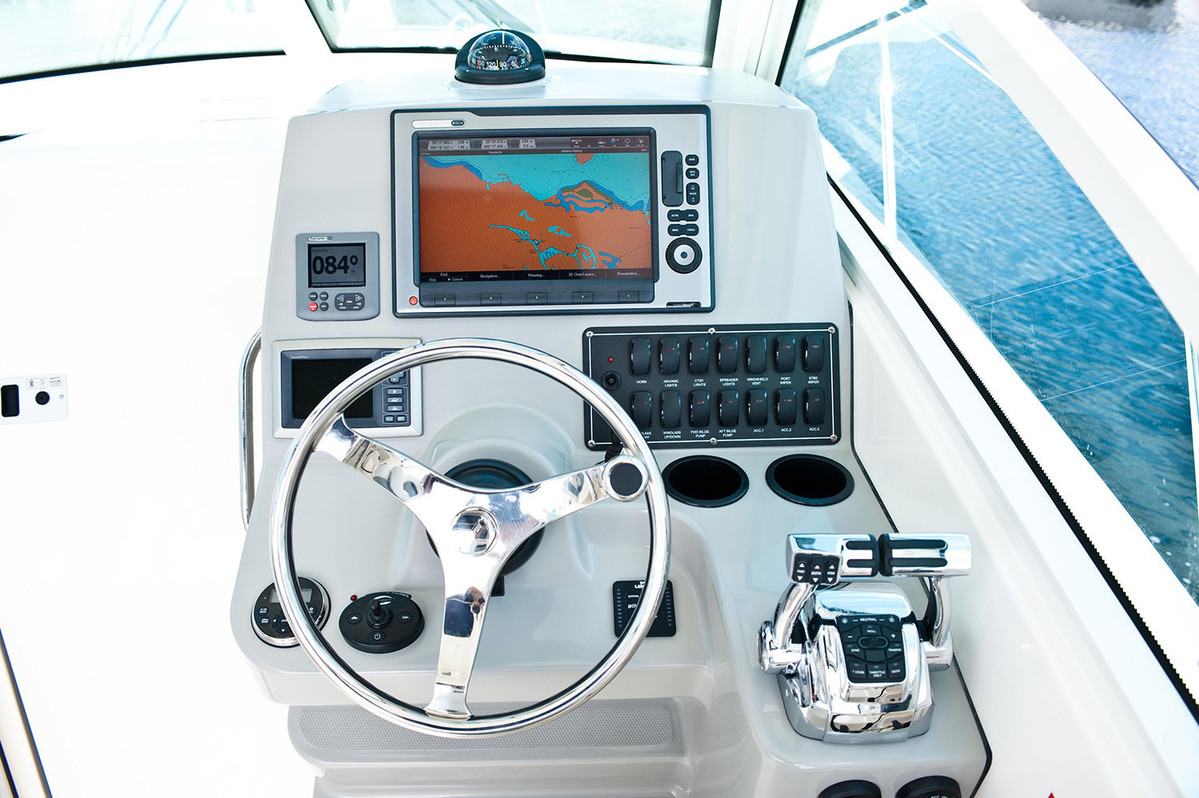 Boston Whaler 285 Conquest
