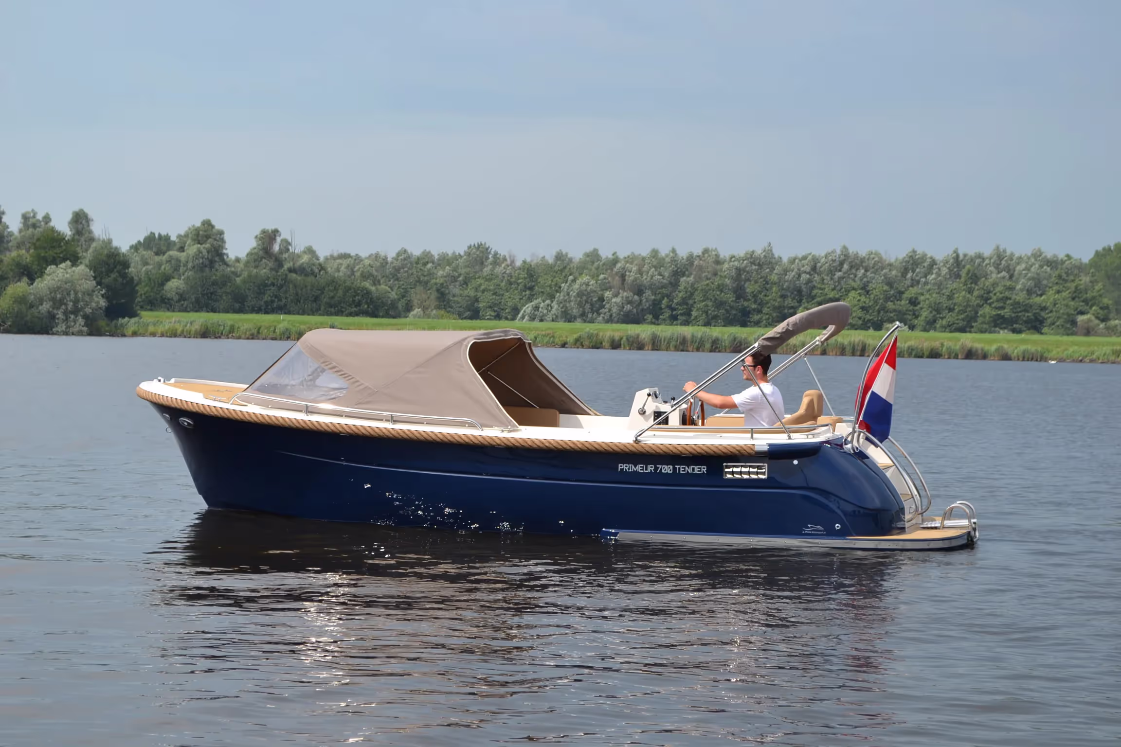 Primeur 700 Tender