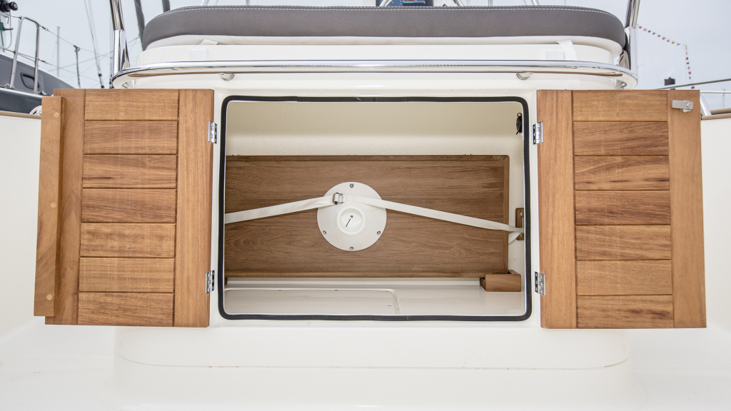 Rhea 23 Open