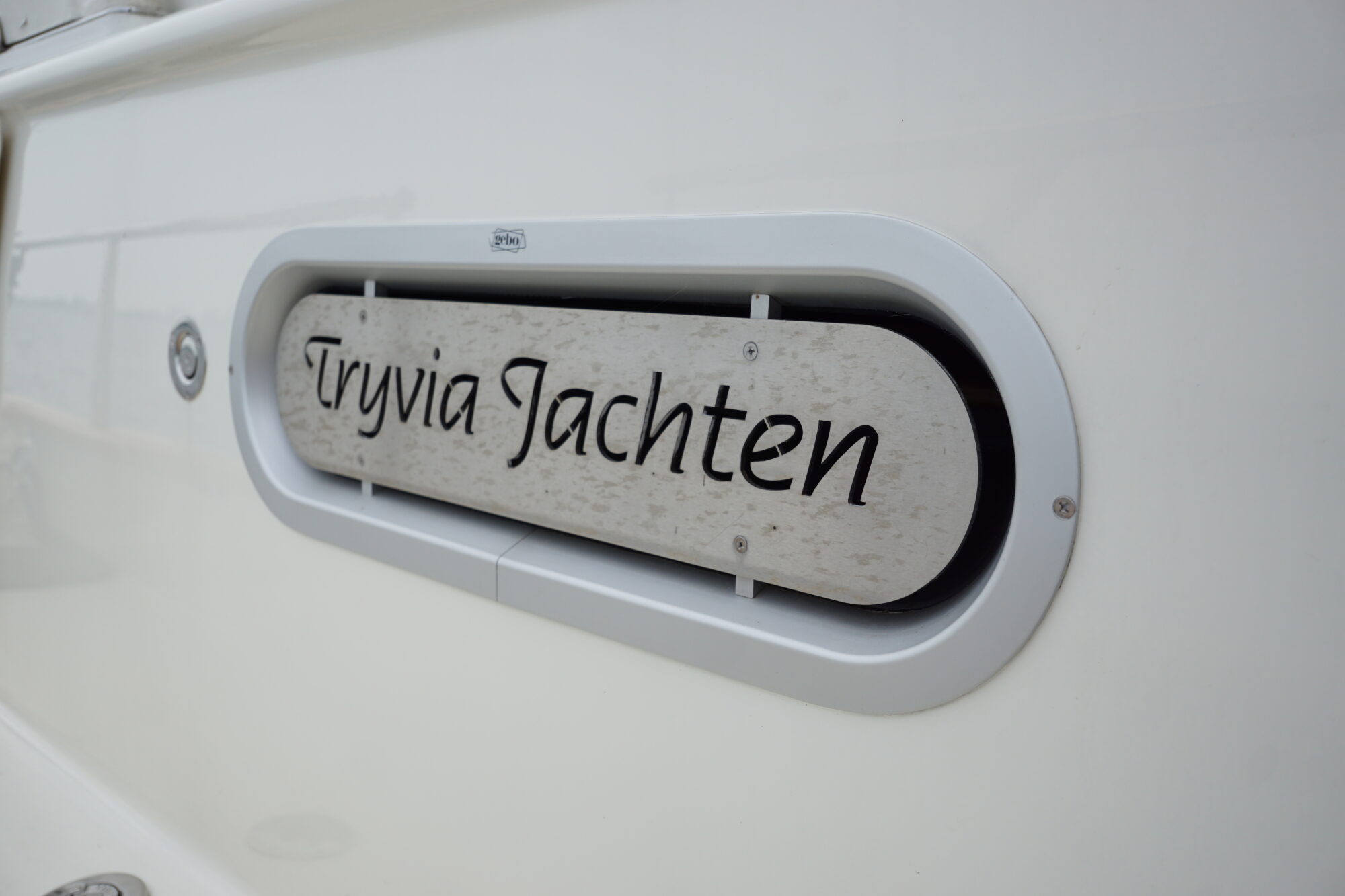 Tryvia 1100 OK Cabrio Spiegeldeur