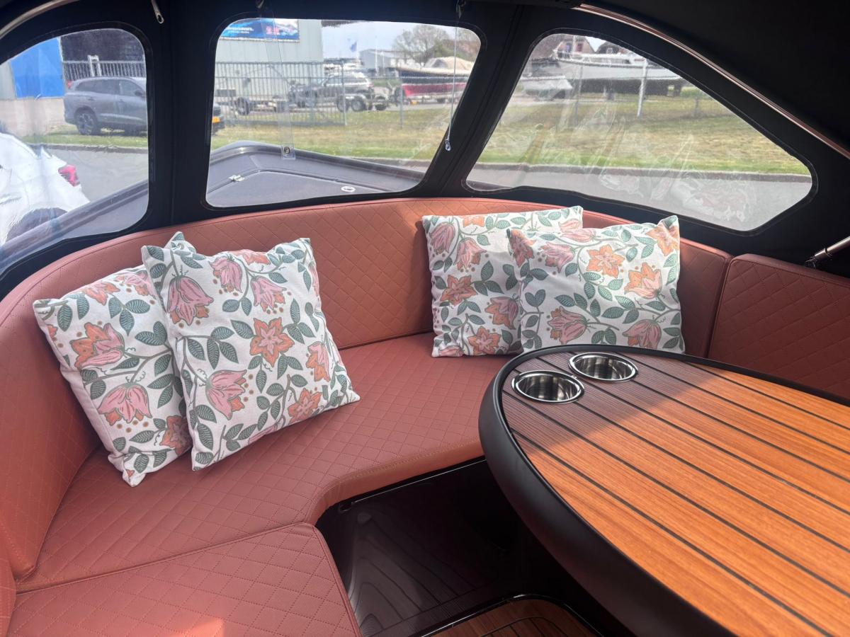 Maassloep 590 Tender