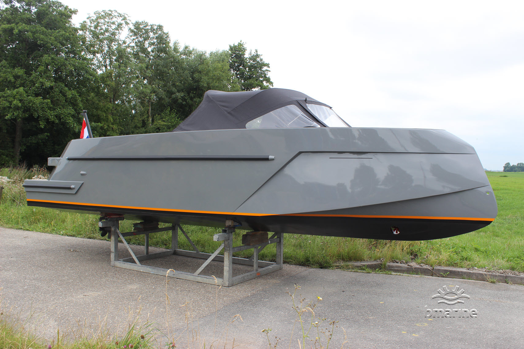 Elite 717 Tender