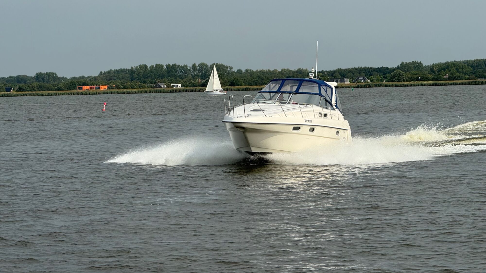 Sealine S37