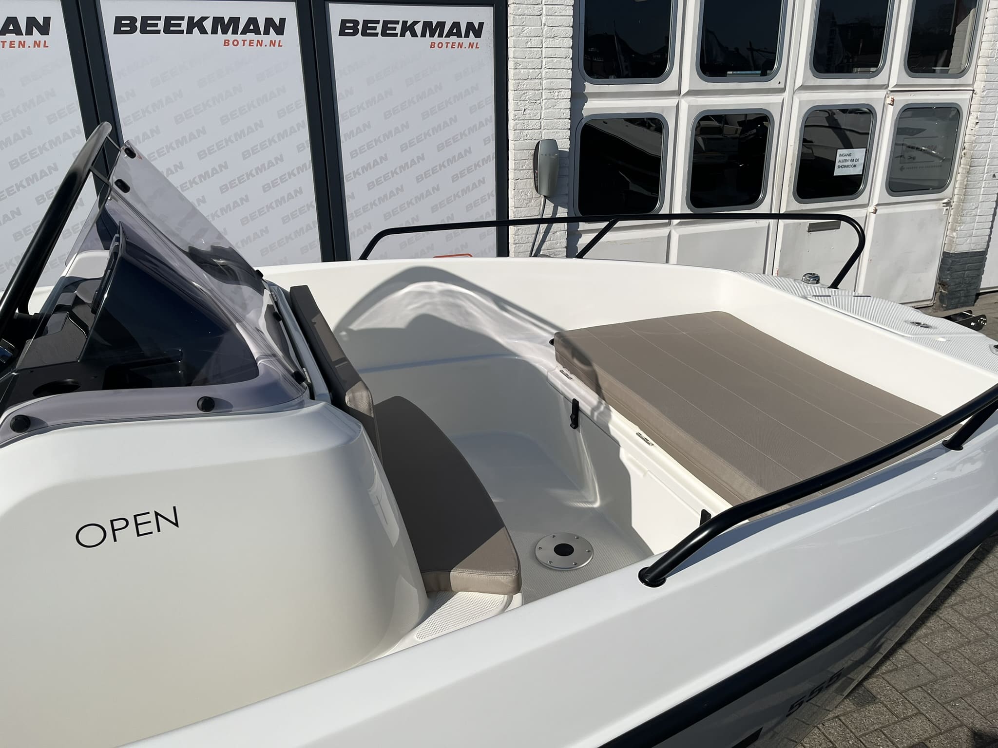 Quicksilver 555 Open