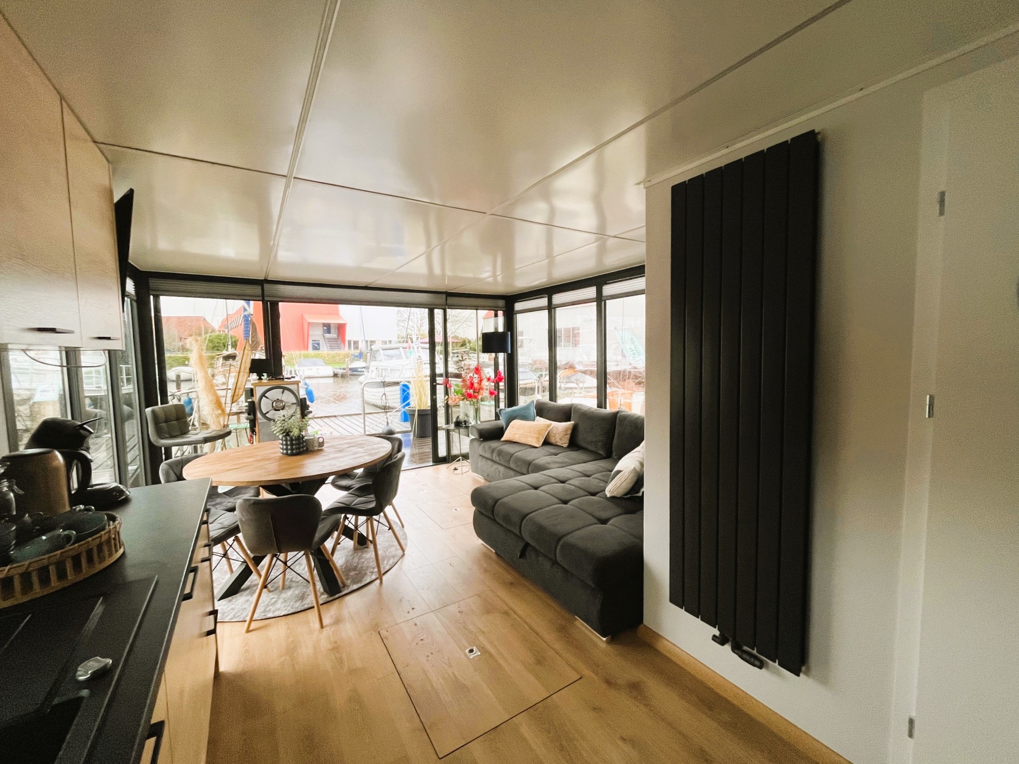 Campi 400 Houseboat (special 1 Sleepingroom))