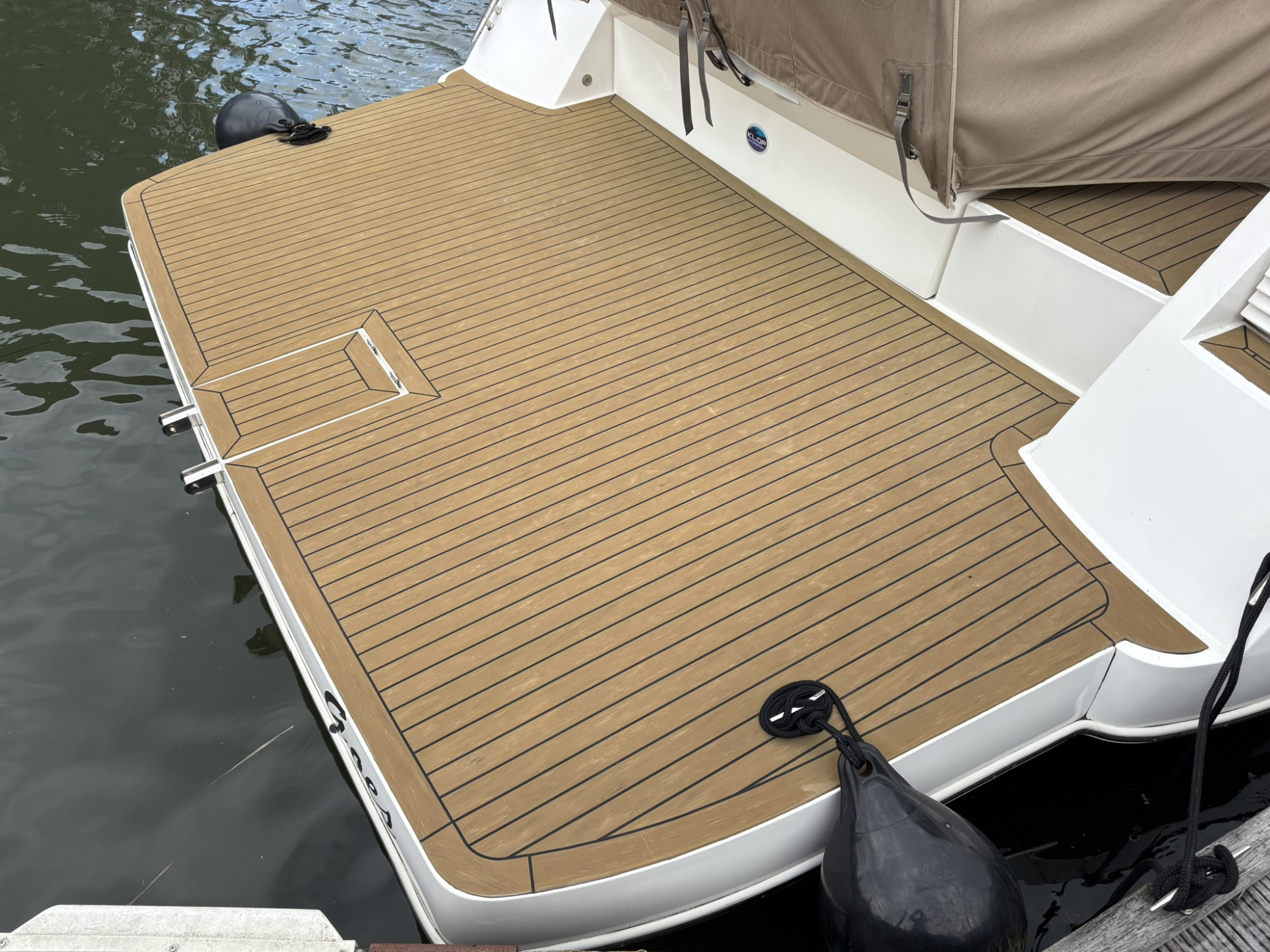 Galeon Yachts Galeon 405 HTL met 2x Volvo Penta D4 260 pk