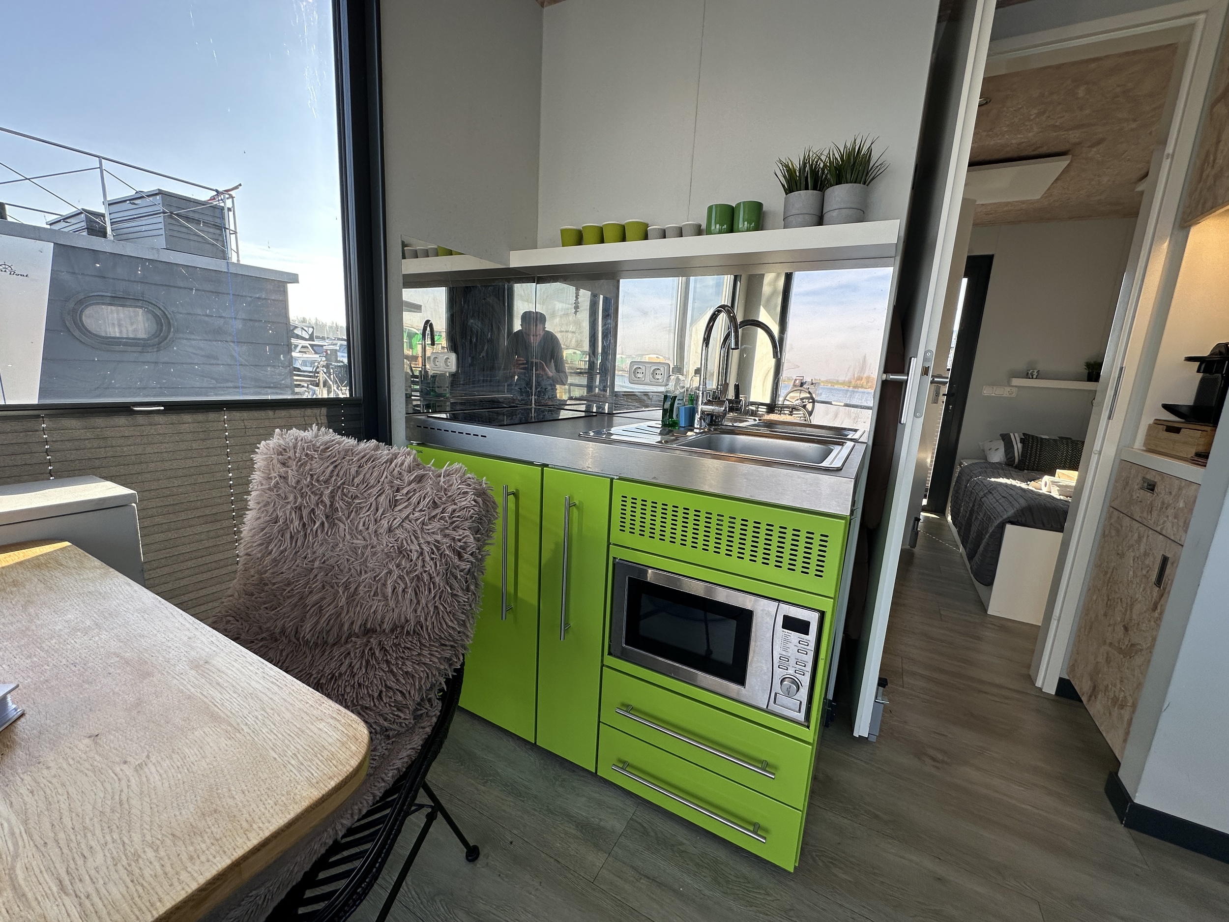 Gielissen Marin Home 32 Tiny Houseboat