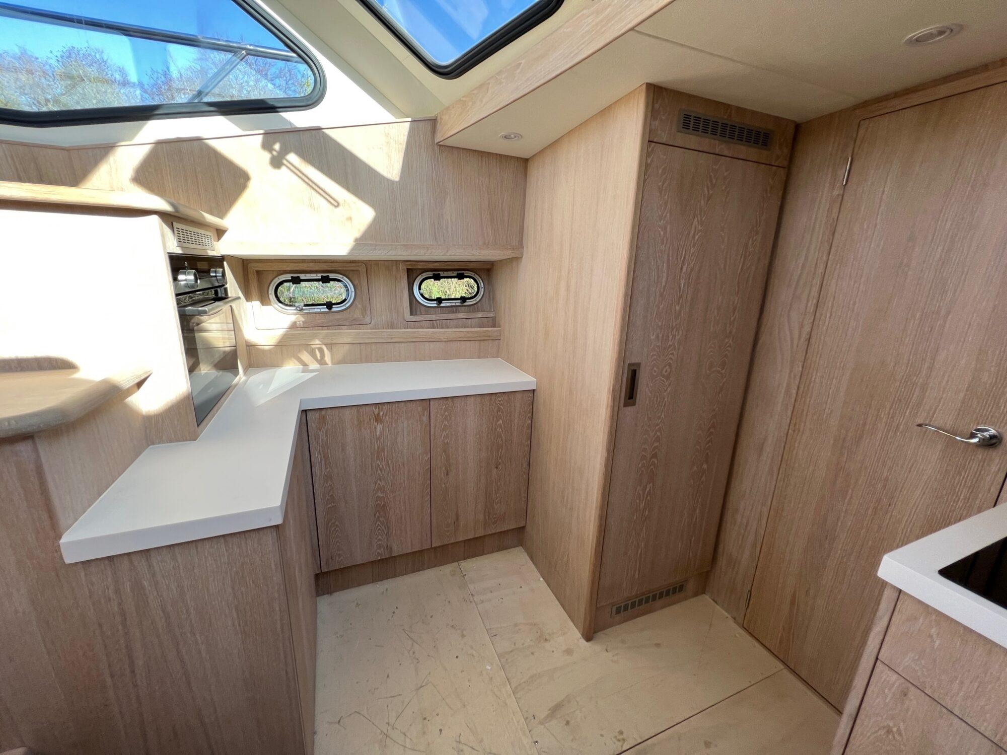 Van Vossen Van Vossen 12.80 AK