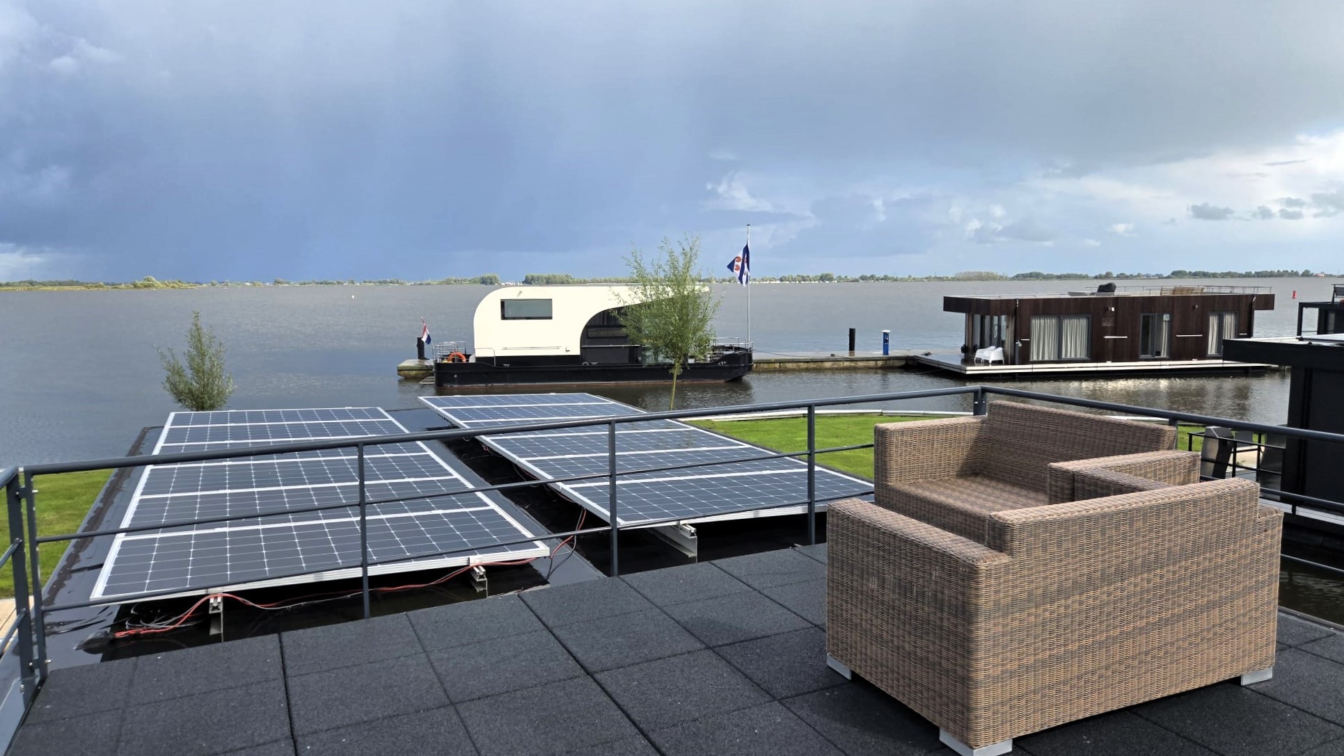 Castalia Evt. Met Koopligplaats Special Houseboat 1460 X 500