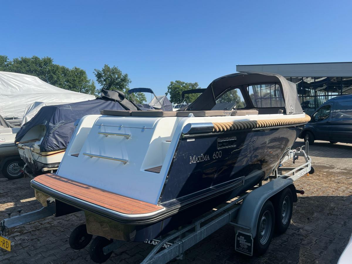 Maxima 600 Tender