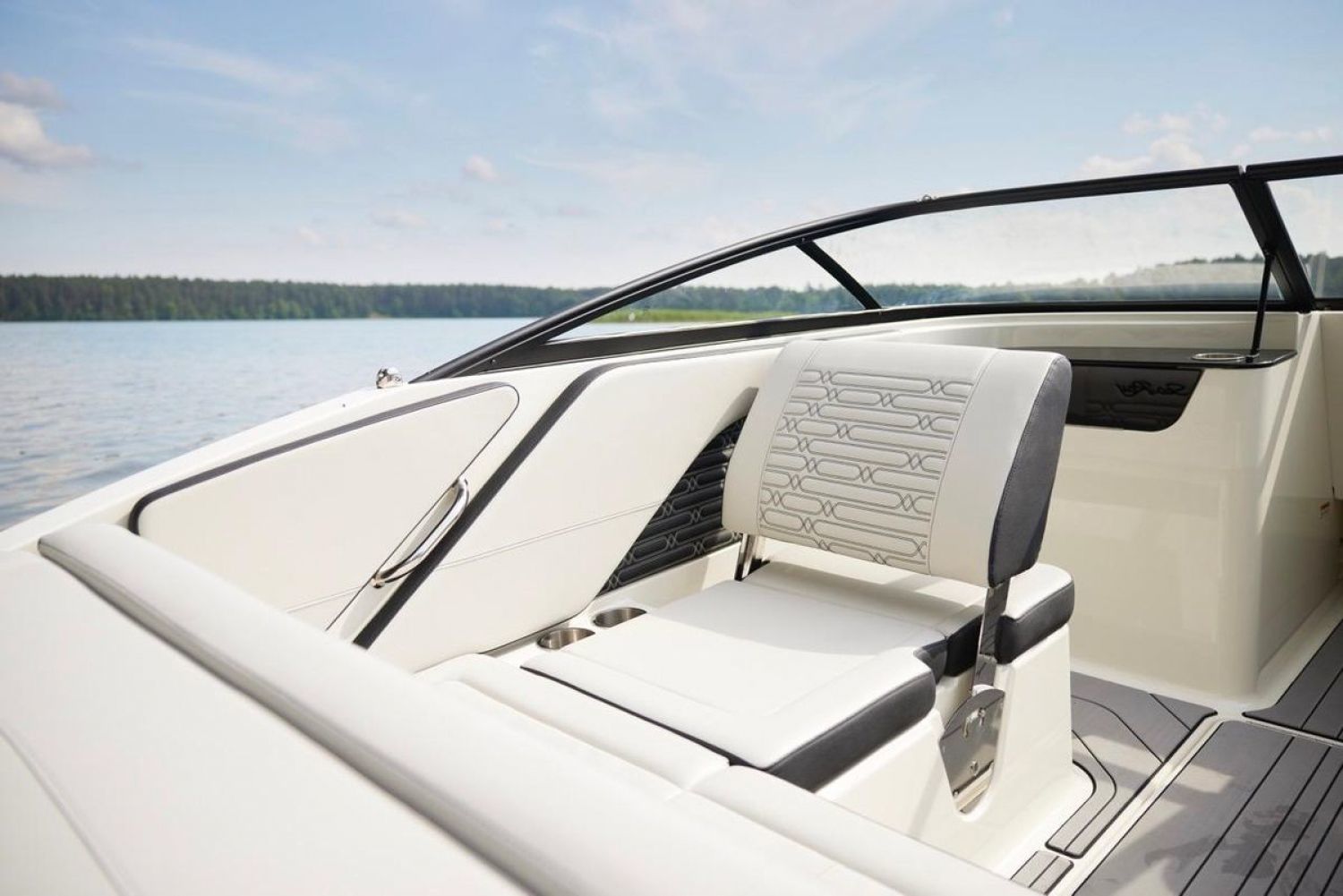 Sea Ray SPX 190 Nieuw Model (Harlow Coconut Bekleding)