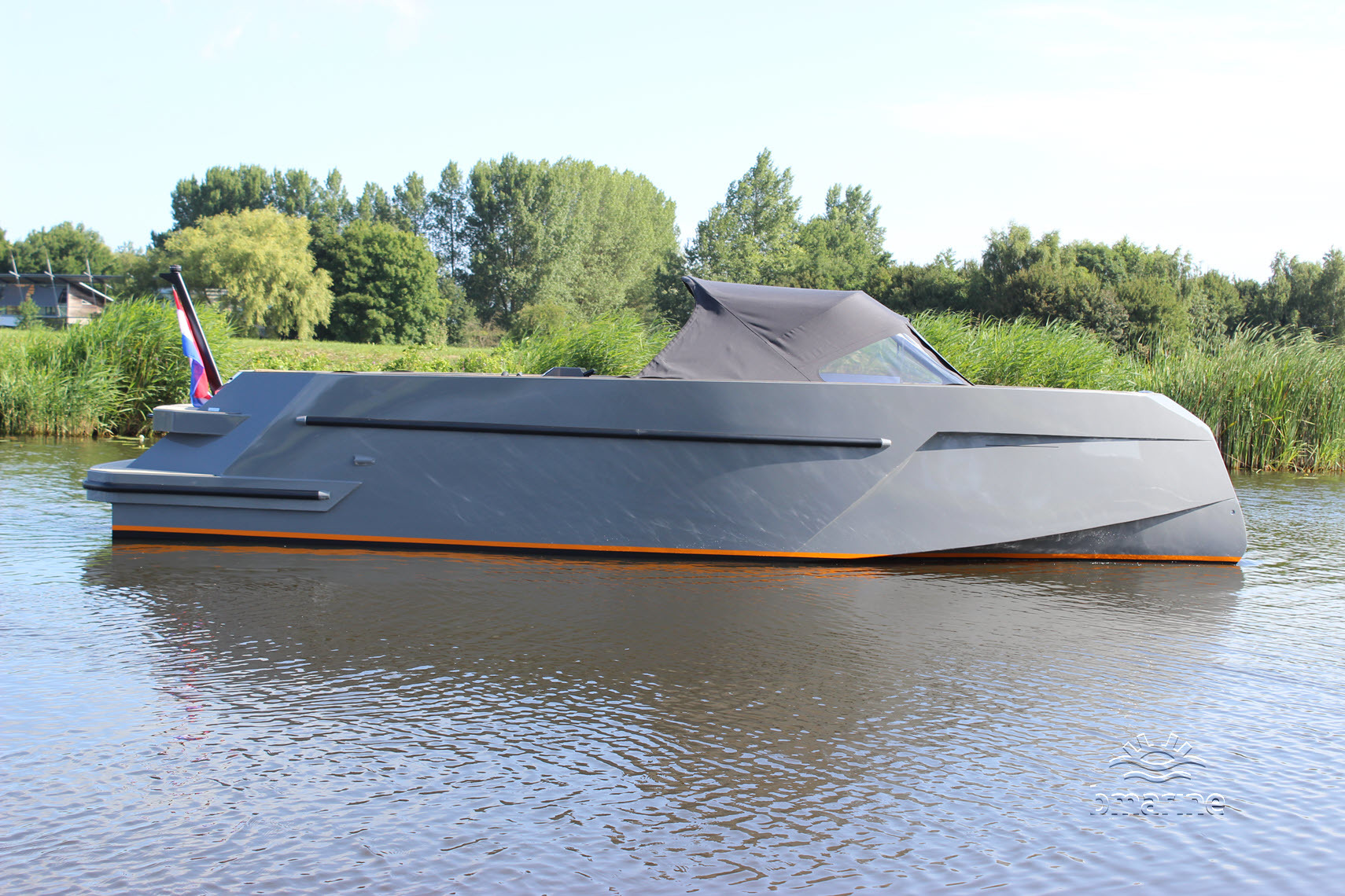 Elite 717 Tender