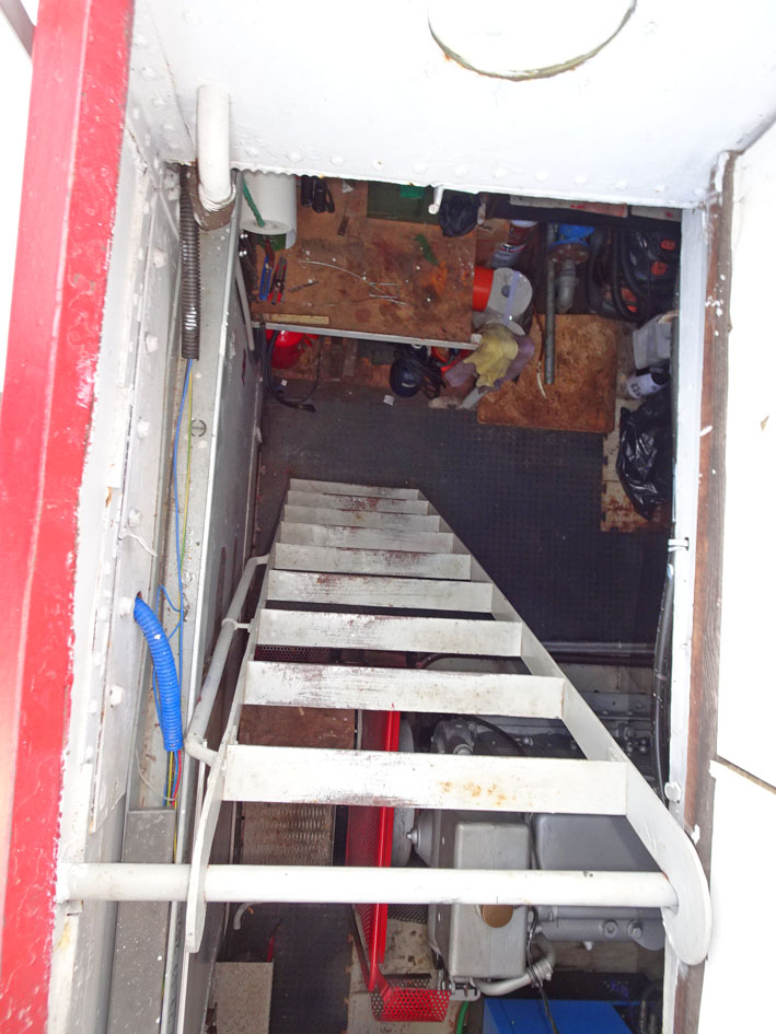 Spits Varend Woonschip 30.53 met UBC