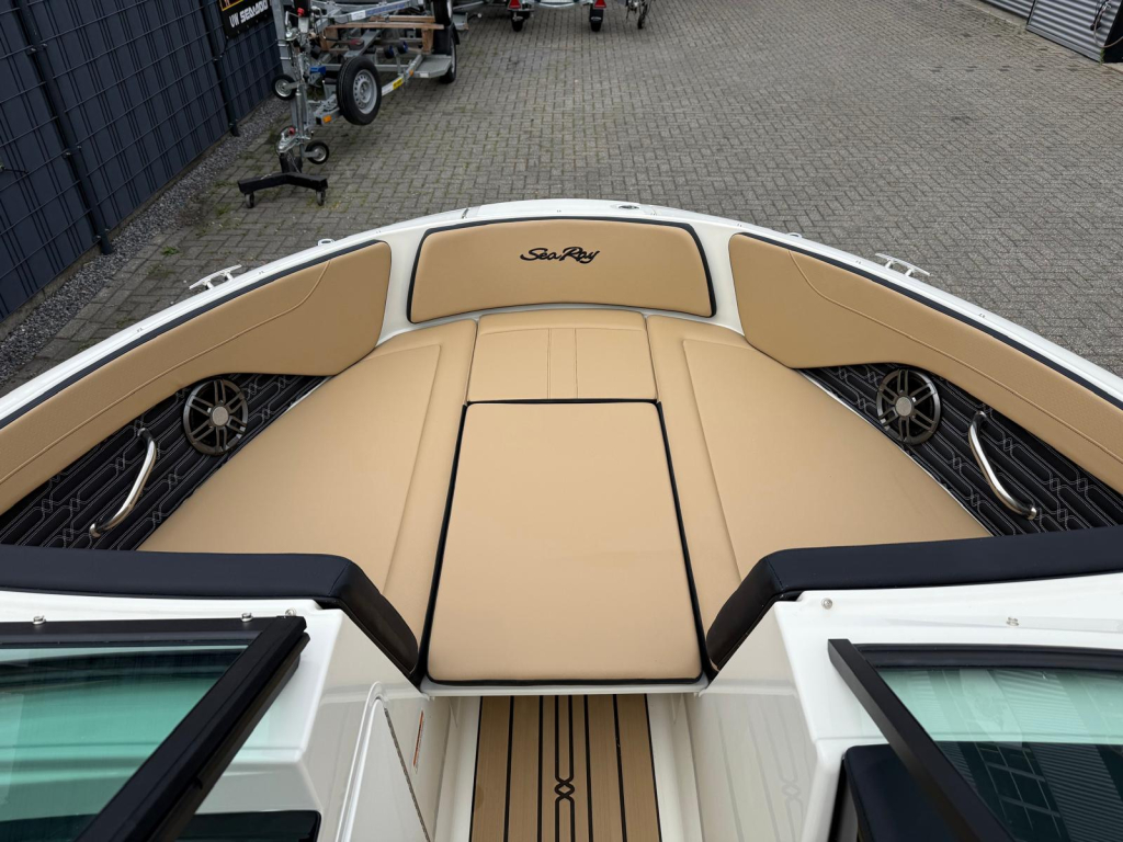 Sea Ray SPX 190