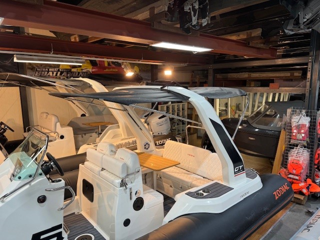 Zodiac Medline 7.5 GT Limited nr.26