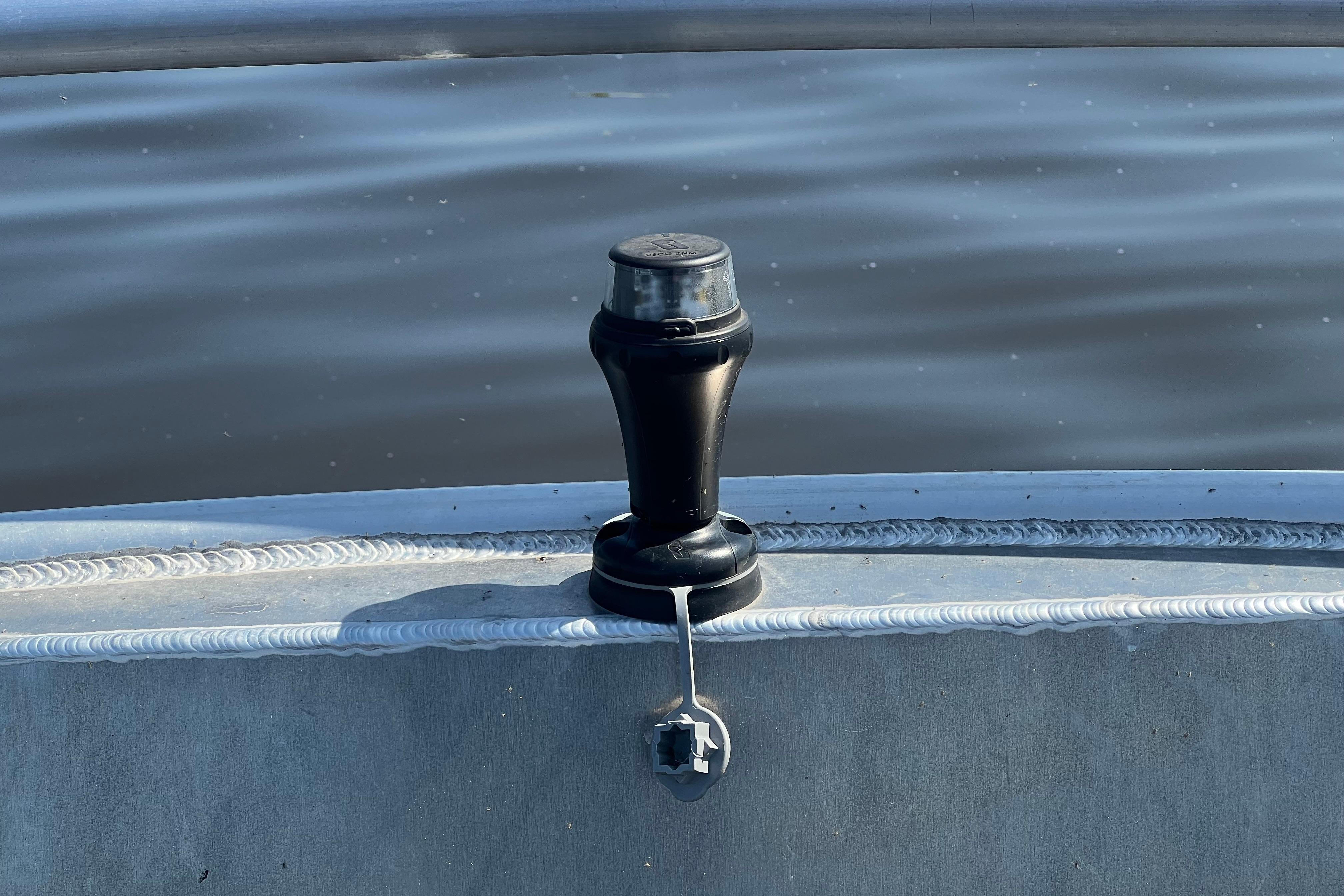 DOCK Steel 650