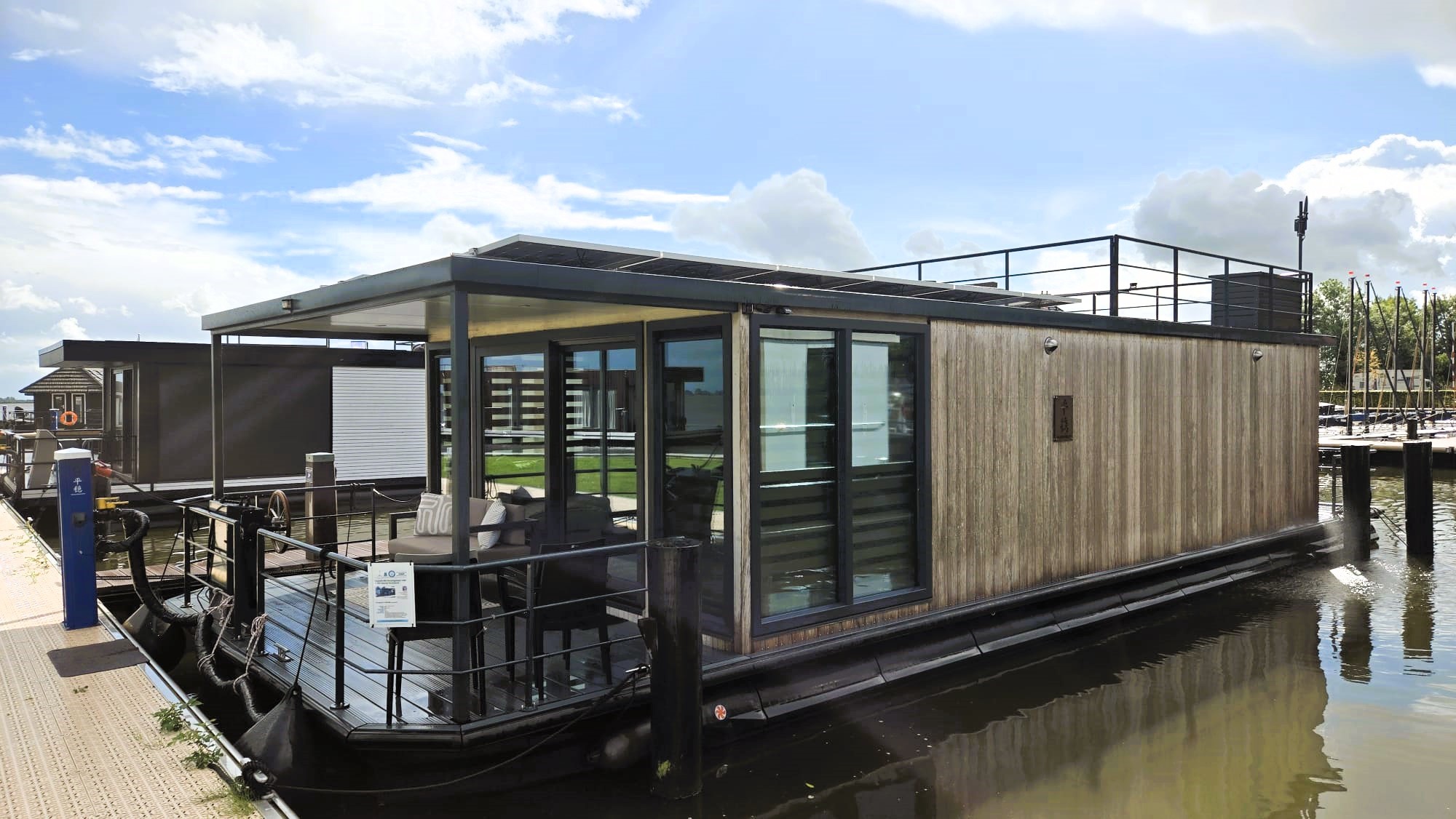 Castalia Evt. Met Koopligplaats Special Houseboat 1460 X 500