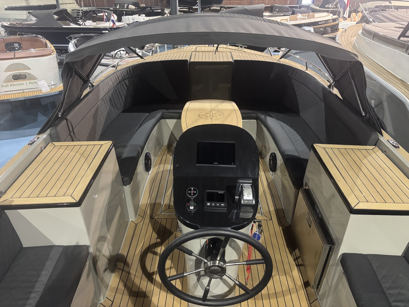 Maxima Boats 820 retro in RAL 7030 kleur op voorraad!