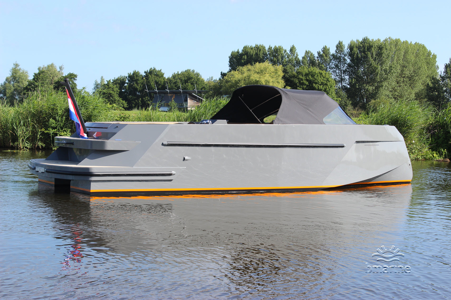 Elite 717 Tender