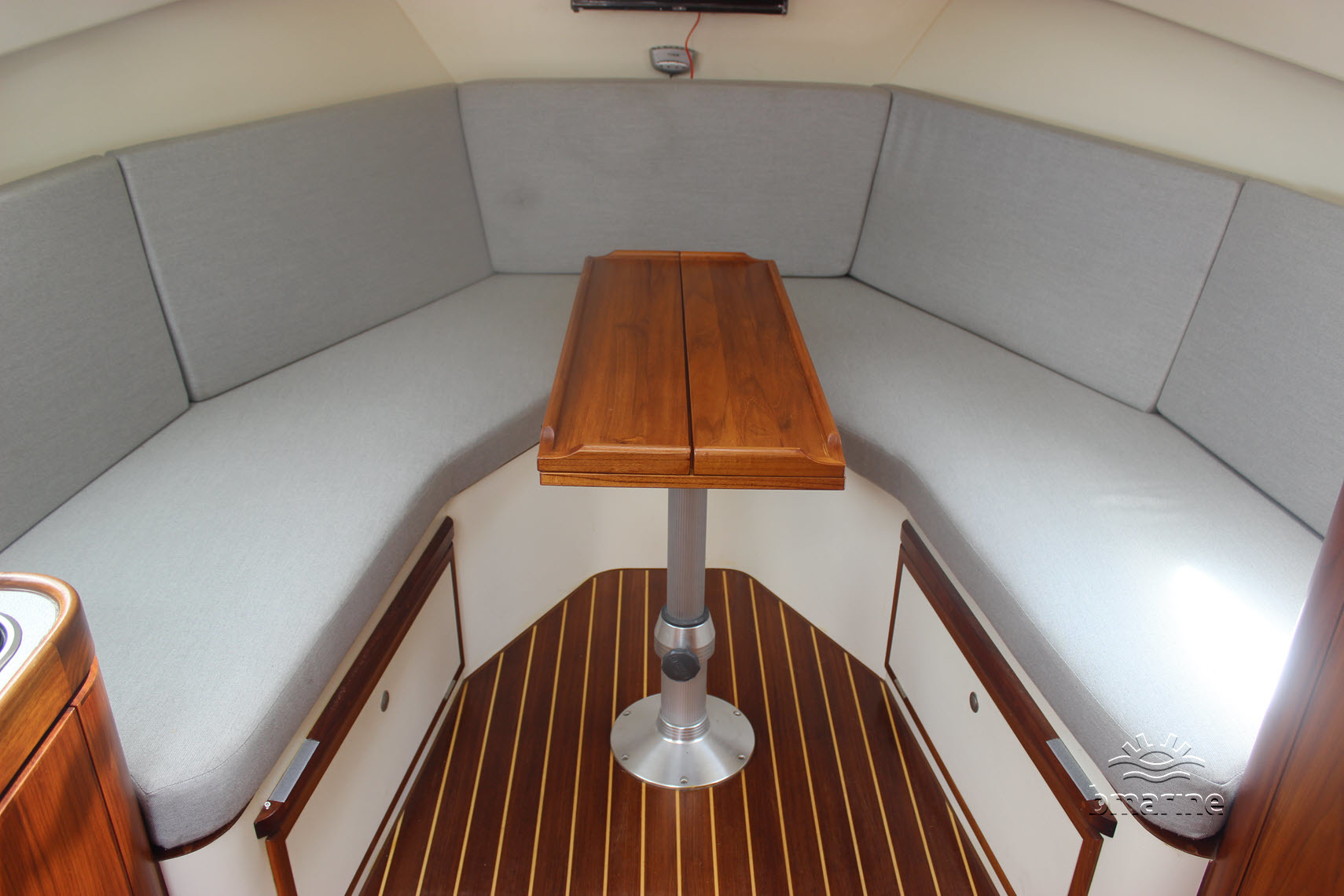 Interboat Intercruiser 28 Cabin