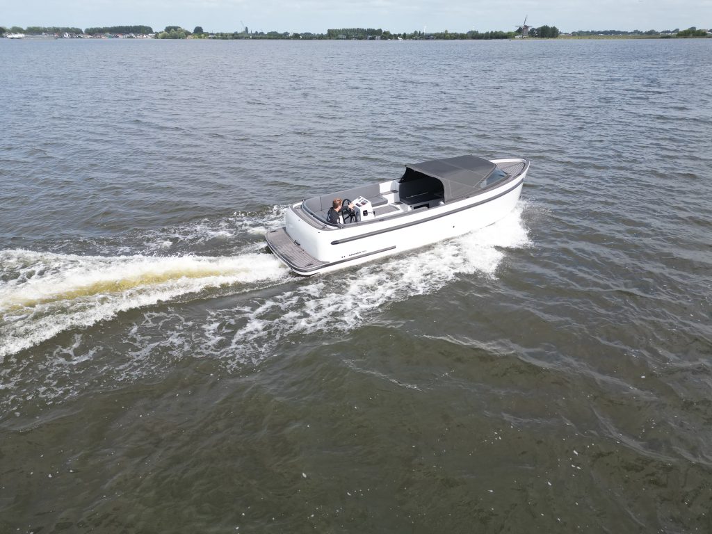 Seafury Hawker 725 OCCASION