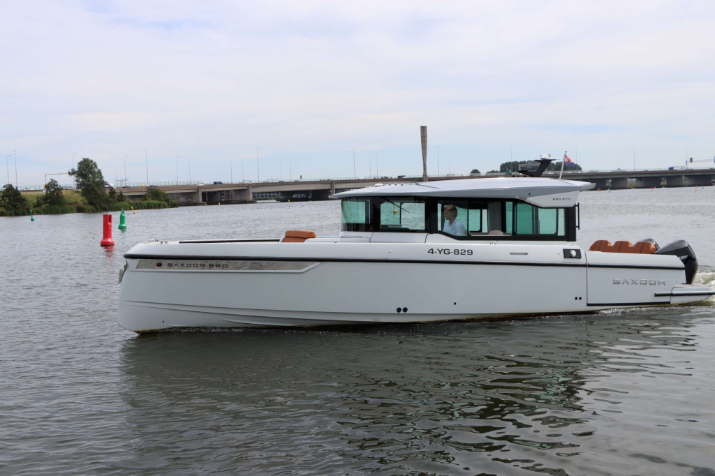 Saxdor Yachts 320 GTC