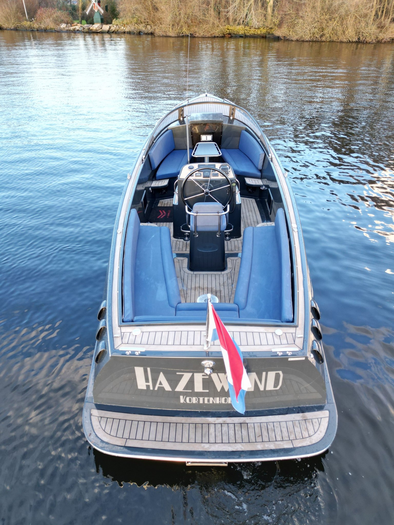 AdmiralsTender C28