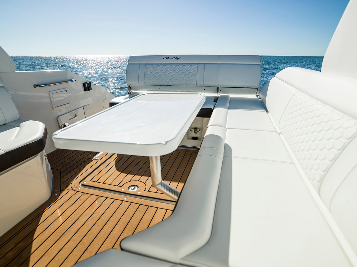 Sea Ray SDX 250