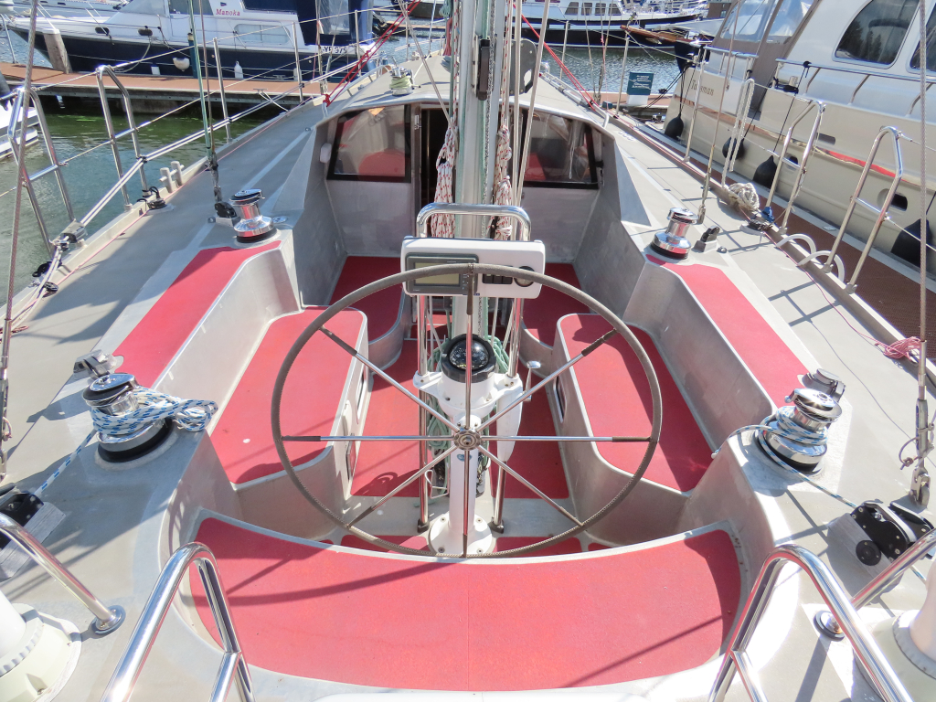 One-off 50’ aluminium Expedition Cruiser