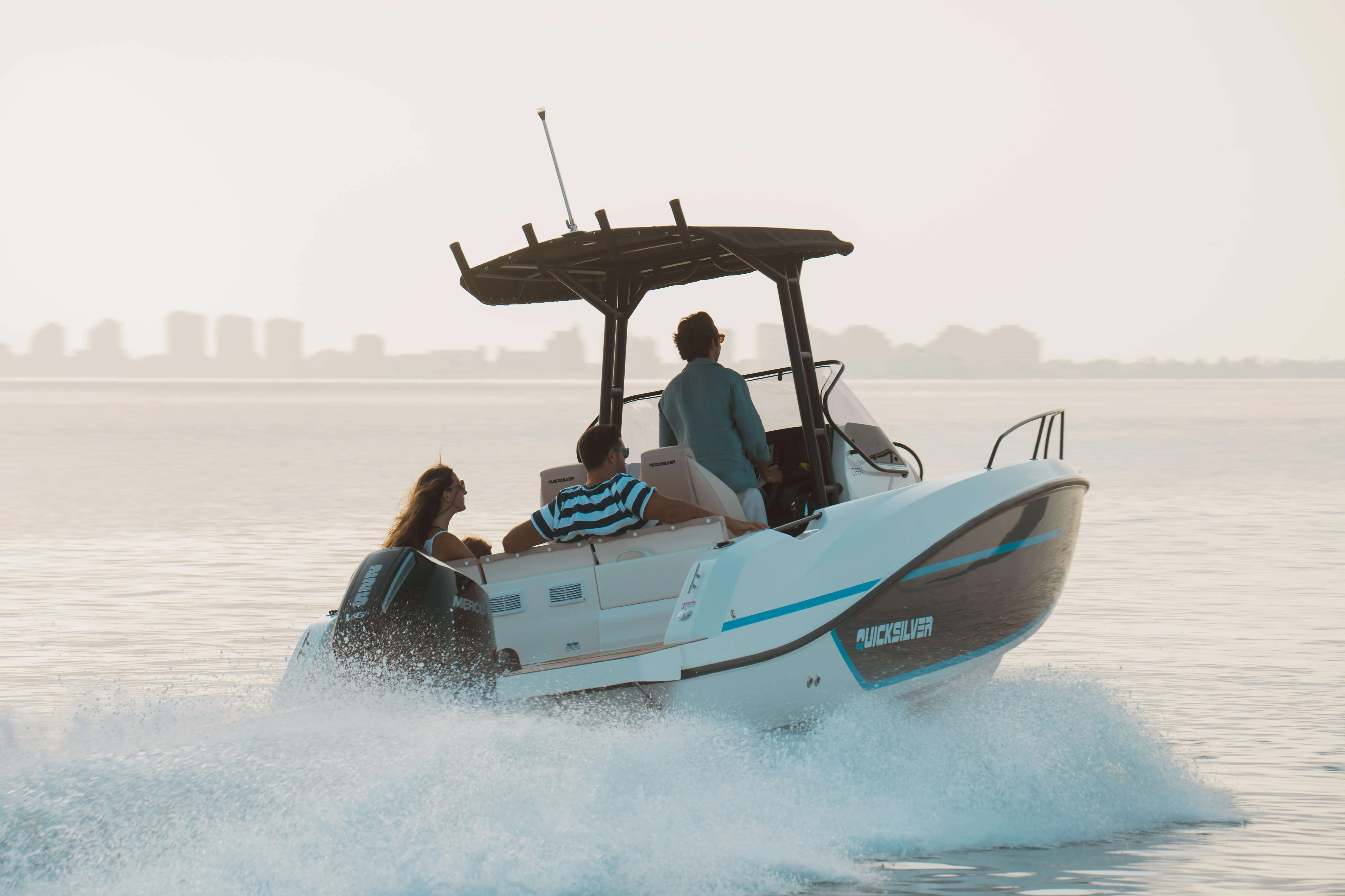 Quicksilver 705 Open