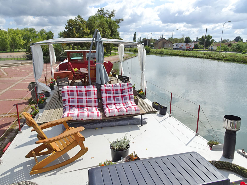 Spits Varend Woonschip 30.53 met UBC