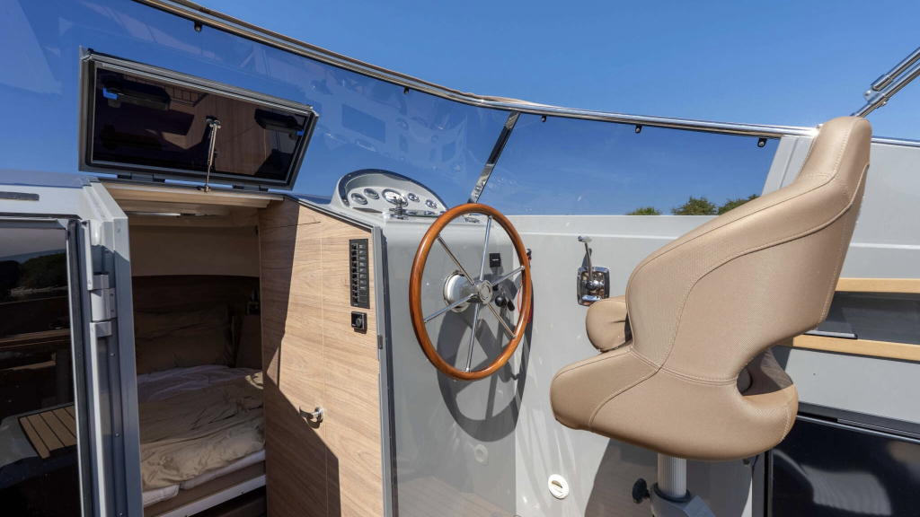 Antaris Seventy7 Cabin ( 2022)