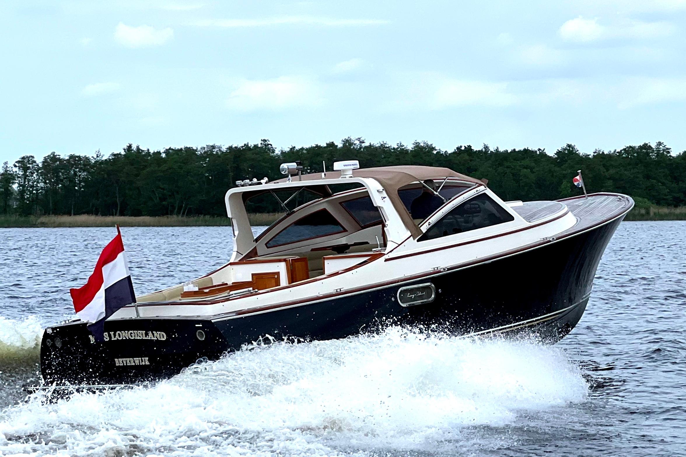 Long Island 40 Runabout