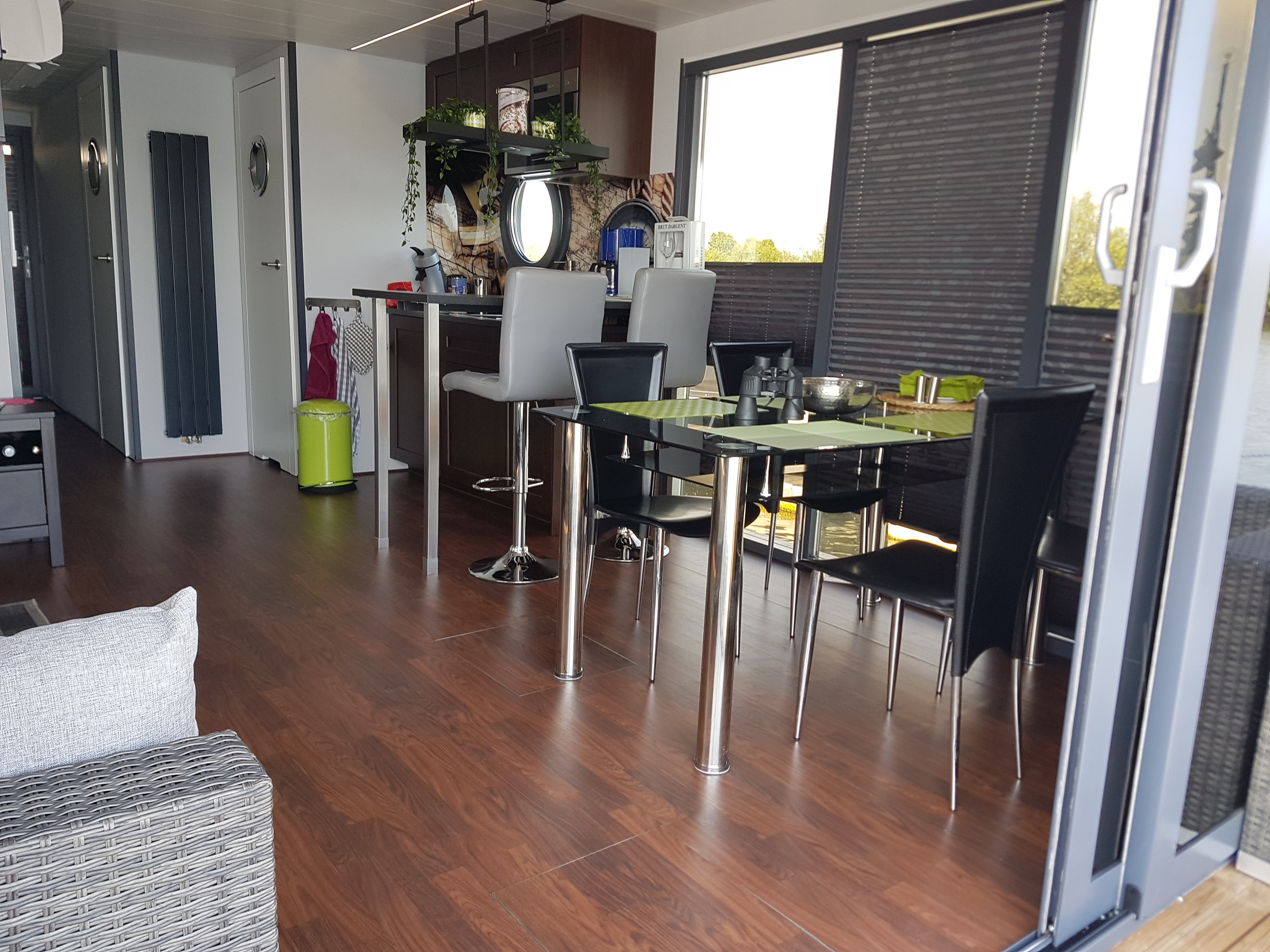 La Mare Houseboat Apartboat XL - NEW