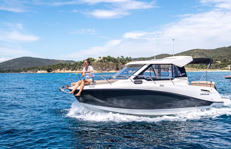 Quicksilver 705 Weekend